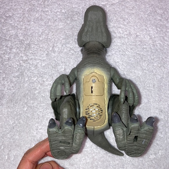 Jurassic World Primal Pal Blue Dino Rivals Dinosaur Figure TESTED & WORKS - Picture 7 of 9